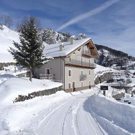 Pays Du Grand St Bernard Vila Saint-Rhemy-En-Bosses Exterior foto