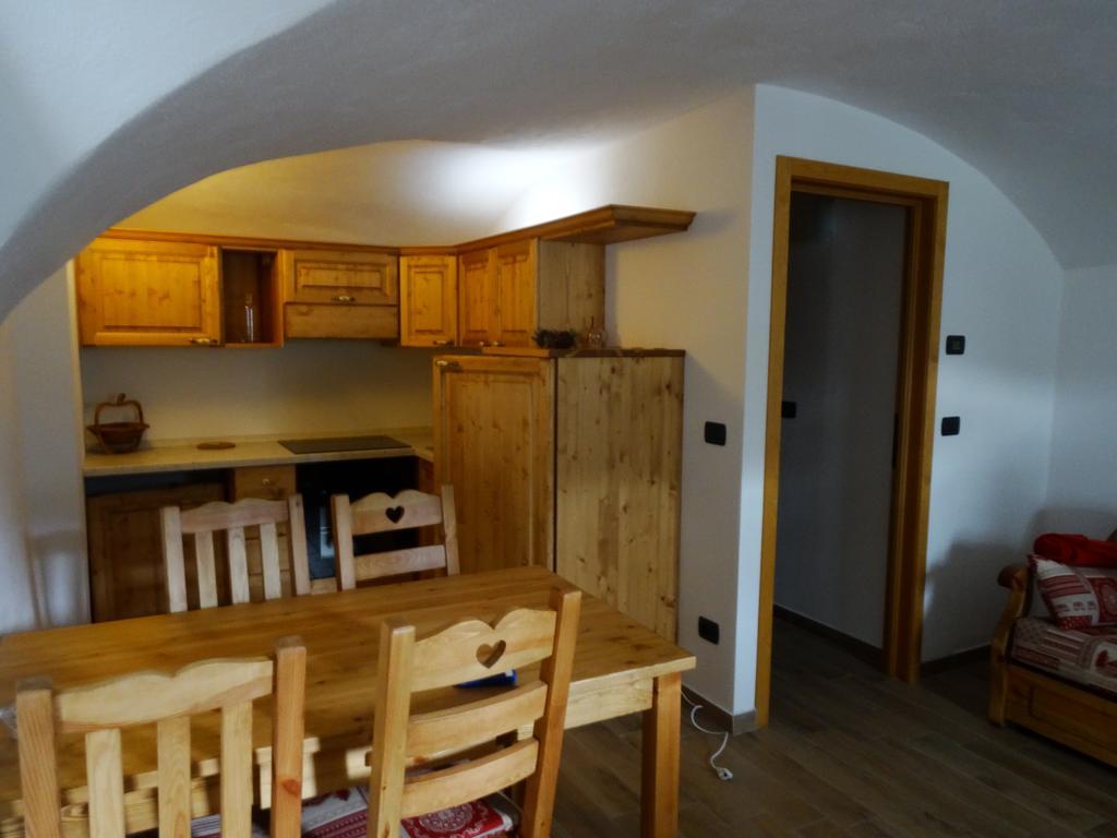 Pays Du Grand St Bernard Vila Saint-Rhemy-En-Bosses Exterior foto